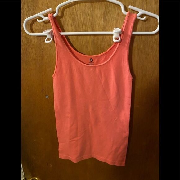 𝅺AVACODO tank top - Picture 1 of 3